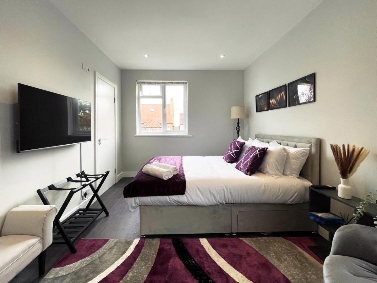 Bella's Place Near Wembley Stadium * London